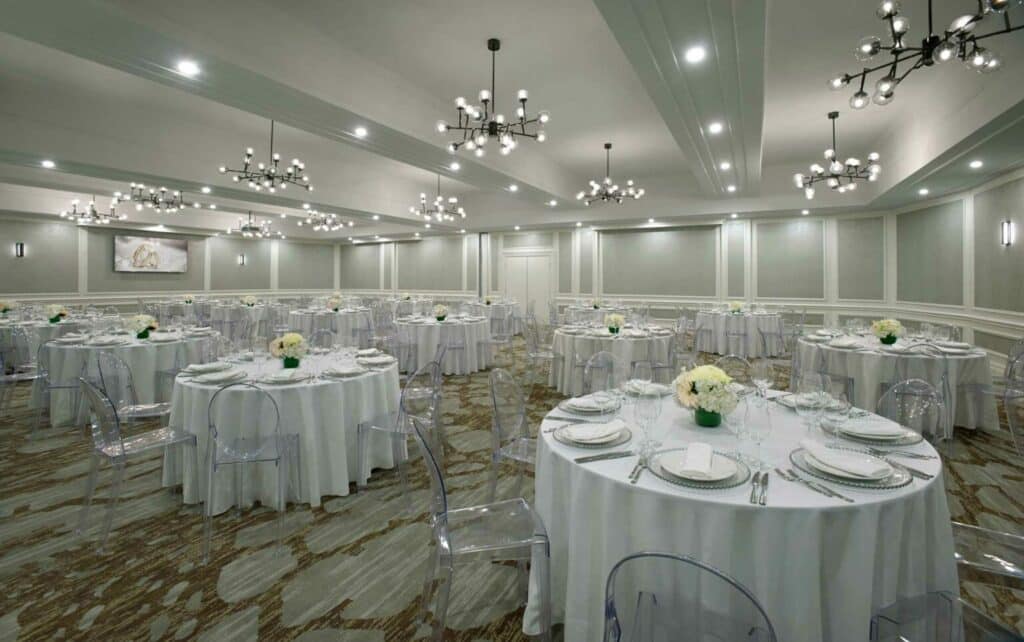 Our Champagne Ballroom is one of many options at the Novotel for the perfect wedding reception in downtown Toronto!